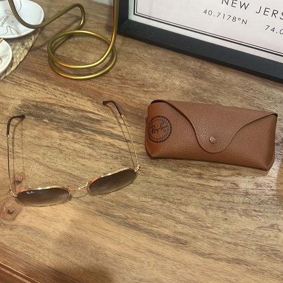 Ray Ban Sunglasses - Picture 2 of 2